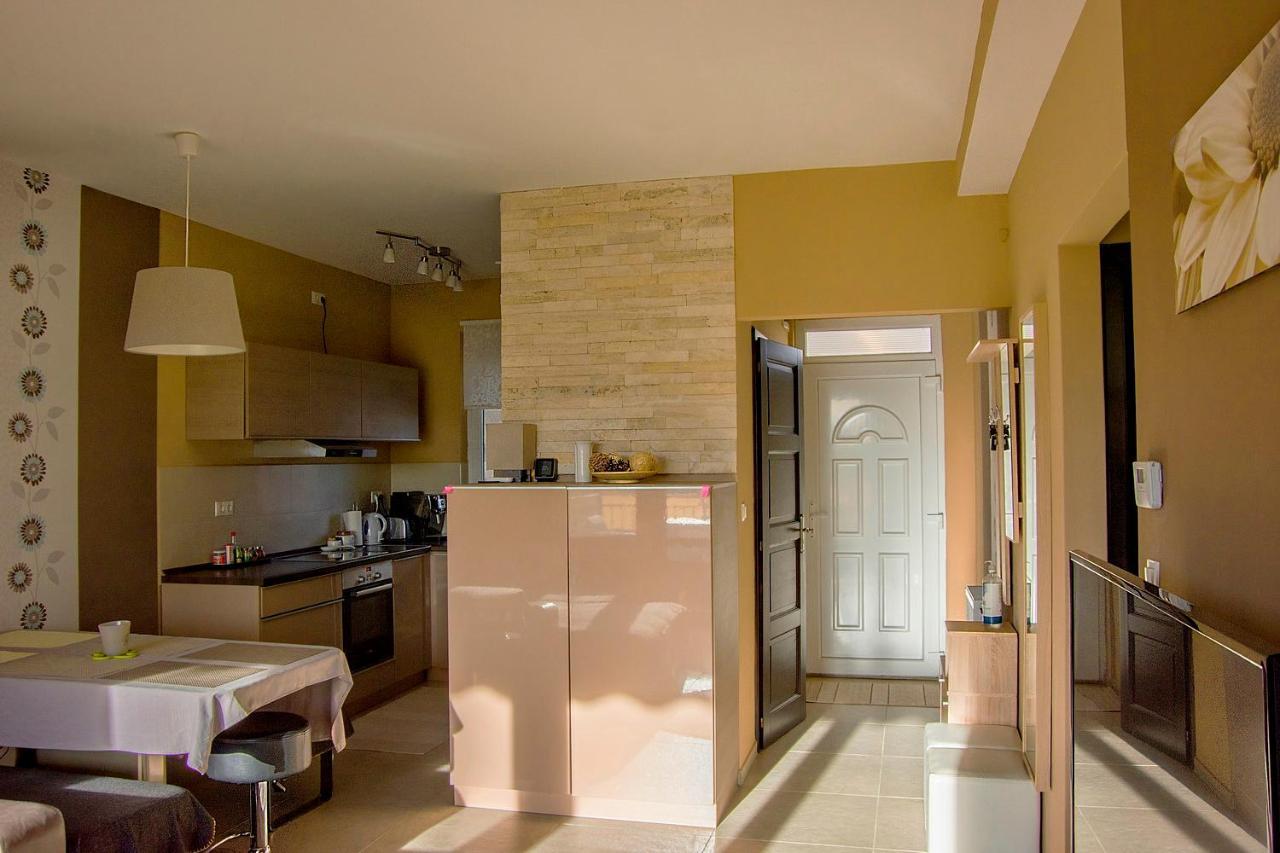 Ferienwohnung Panorama Apartman Zamárdi Exterior foto