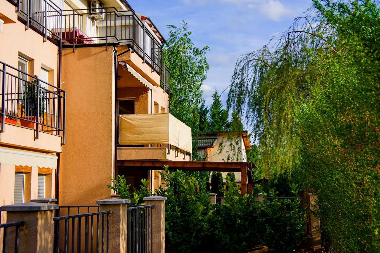 Ferienwohnung Panorama Apartman Zamárdi Exterior foto